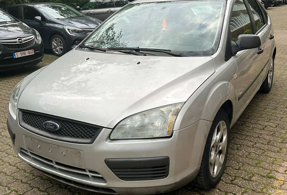 Ford 1.4i 16v Ambiente