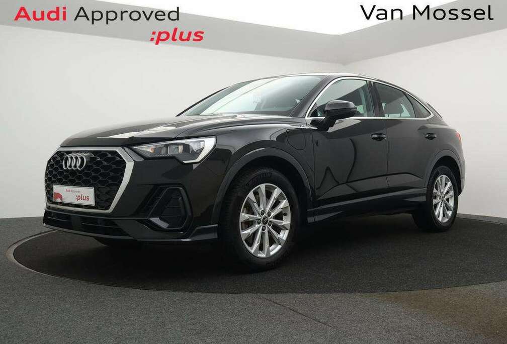 Audi Sportback PHEV Audi Q3 Sportback 45TFSIe PHEV 245PK *AUTOMAAT*NAVI*LEDER*BLTH*CRUISE*PDC*APP CONNECT*DIGITAL DASHBOARD*..