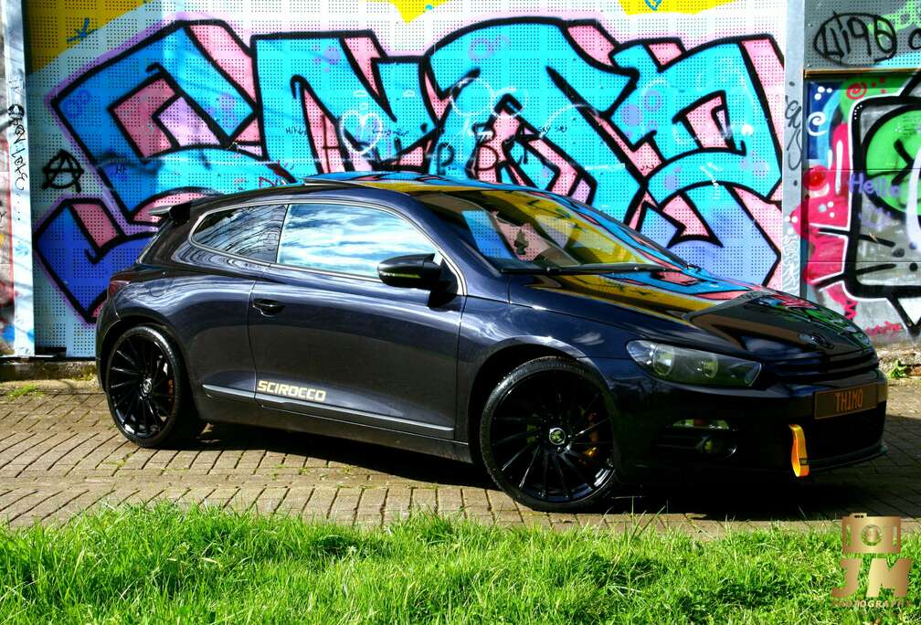 Volkswagen 2.0 CR TDi Shadow Edition DPF