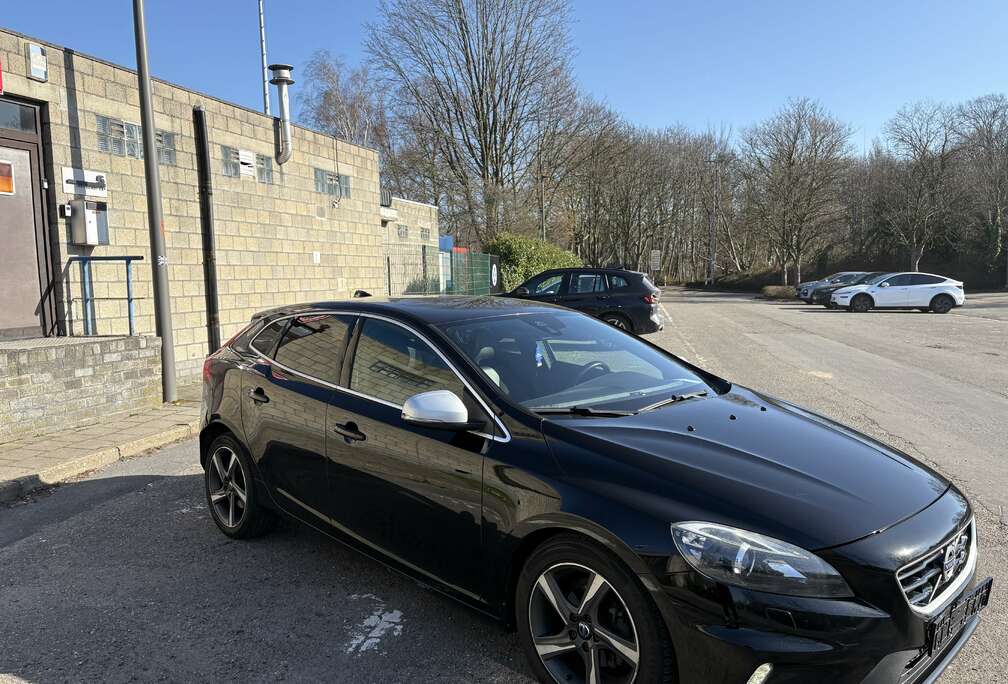 Volvo 1.6 D2 Momentum R-Design