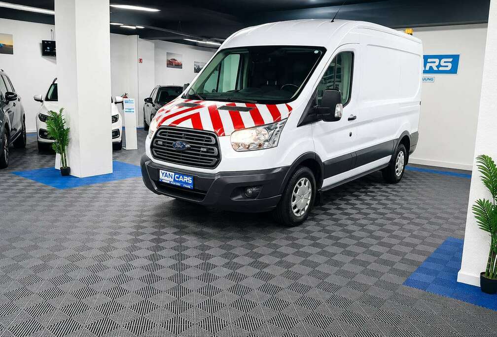 Ford L2H2  Webasto idéal VAN LIFE  Distri neuve  Étagères prof.  Gyrophares LED  1er Proprio  TVA déductible