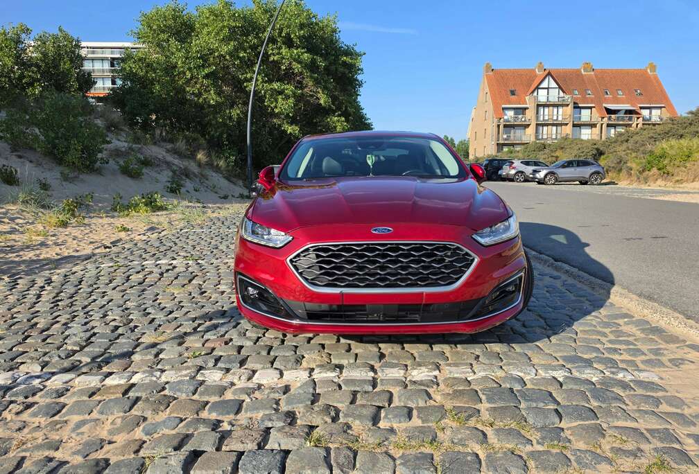 Ford Mondeo Vignale 2.0 HEV (EU6.2)