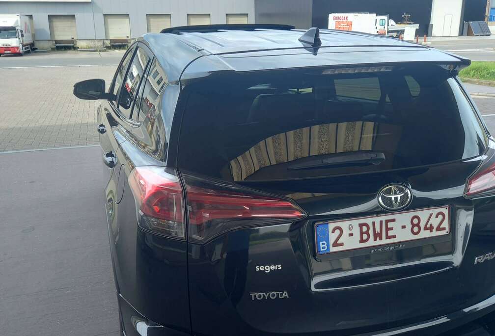 Toyota RAV4 2.0 D-4D 2WD Business