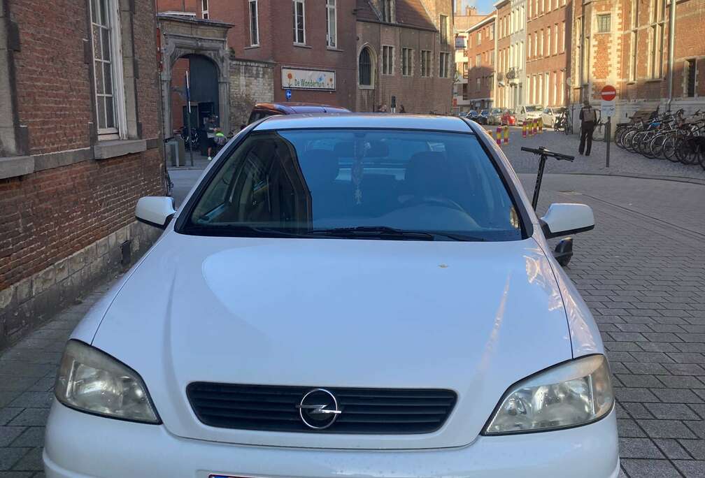 Opel 1.2i XE 16v Comfort