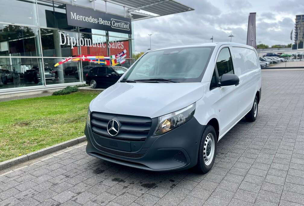 Mercedes-Benz 110 CDI Panel Van L2 Pro