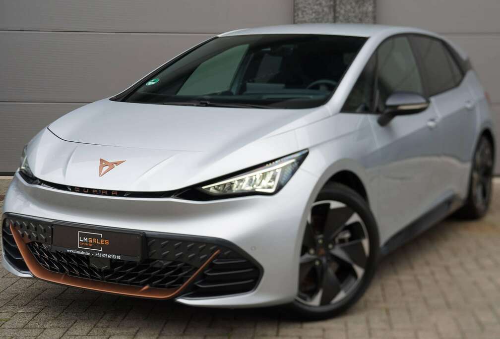 82 kWh MODEL 2025 *WARMTEPOMP / HEAD-UP / CAMERA / SFEERVERLICHTING / ZETELVERWARMING / STUURVERWARMING / KEYLESS / NAVI*