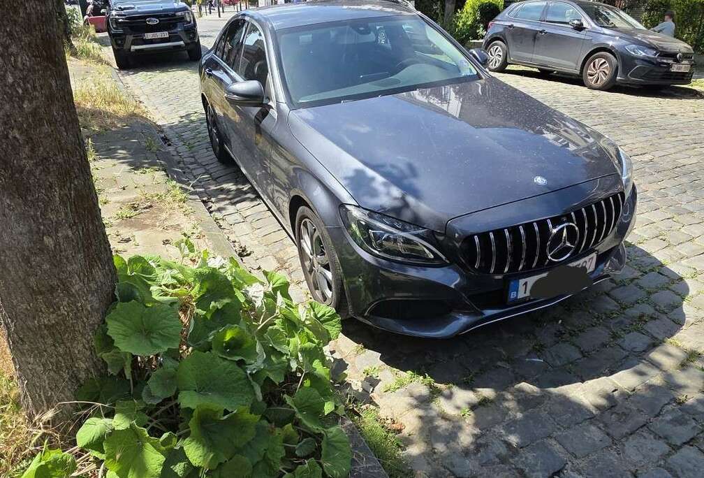 Mercedes-Benz avangarde parfait etat