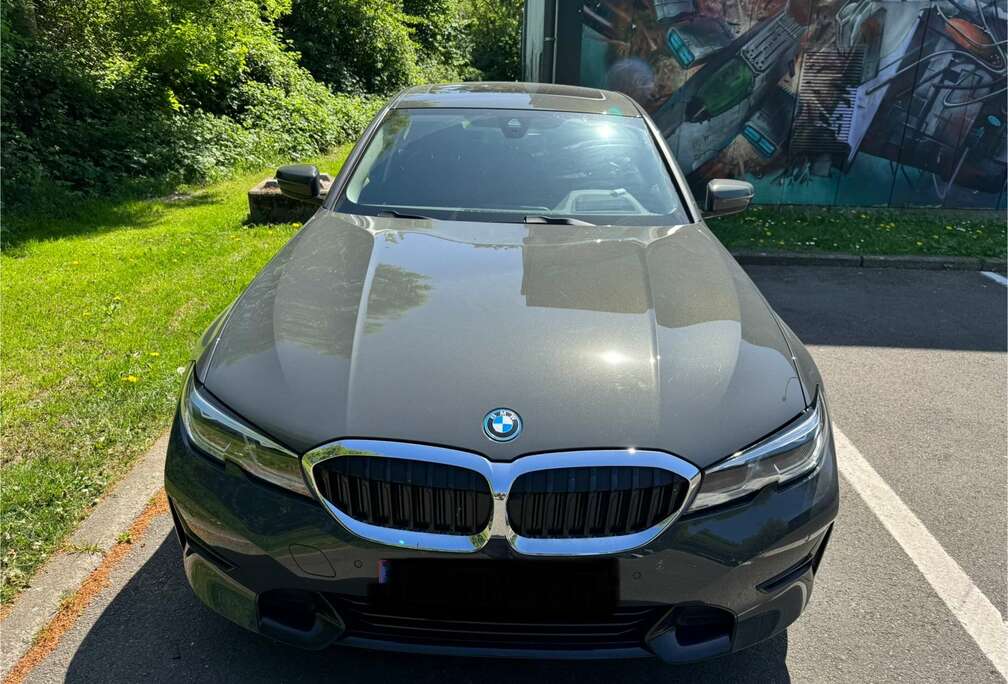 BMW 330eA Plug-In Hybrid