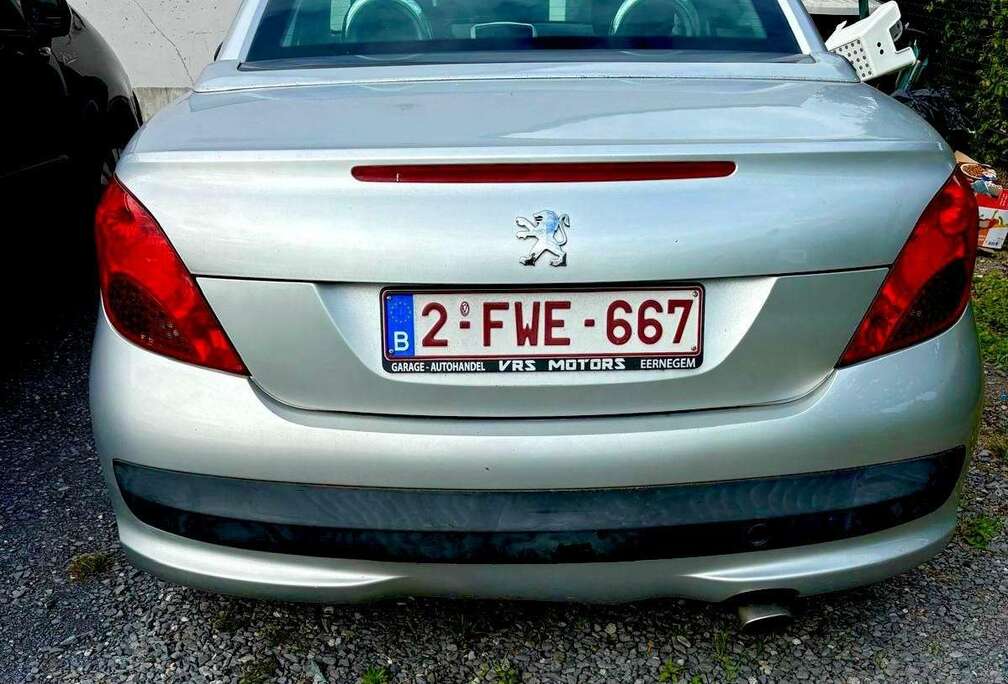 Peugeot CC 120 VTi Platinum