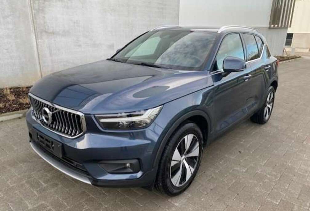 Volvo XC40 T5 Recharge Momentum