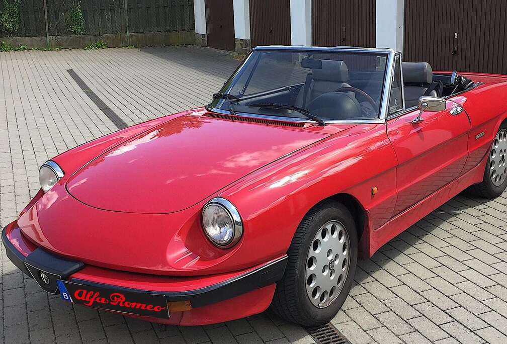 Alfa Romeo Spider 2000