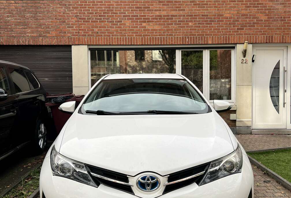 Toyota 1.8 VVT-i Hybrid Automatik Executive