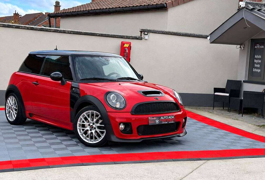 MINI Mini 1.6i Cooper S --PACK JOHN COOPER WORKS--BI XENON--AIRCO--GARANTIE 12 MOIS--