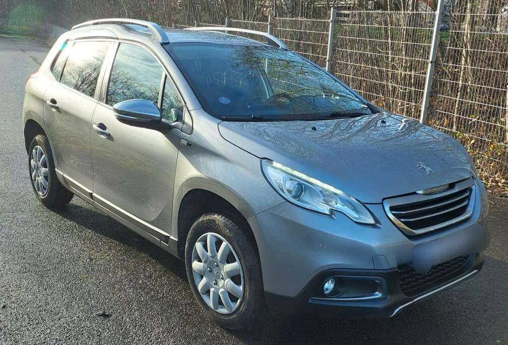 Peugeot 2008 1.2i PureTech Access