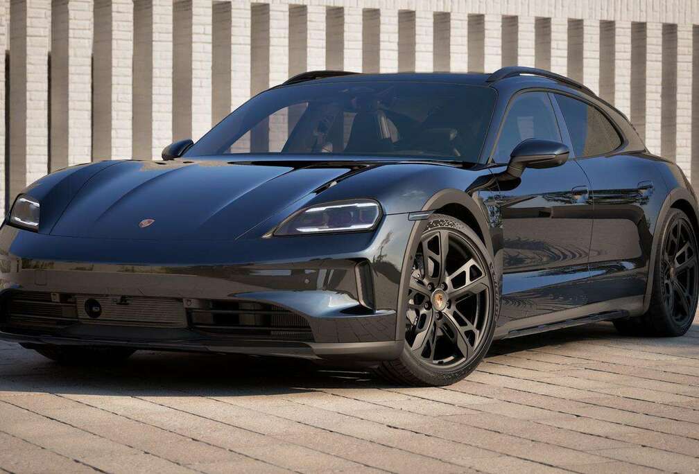 Porsche 4 Cross Turismo Face Lift 21inc/Sport Chr/Surround