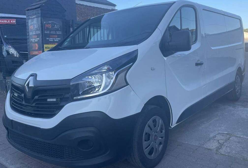 Renault lll L2H1 1.6 dCi 120cv Long châssis TVA 1er proprio Carnet
