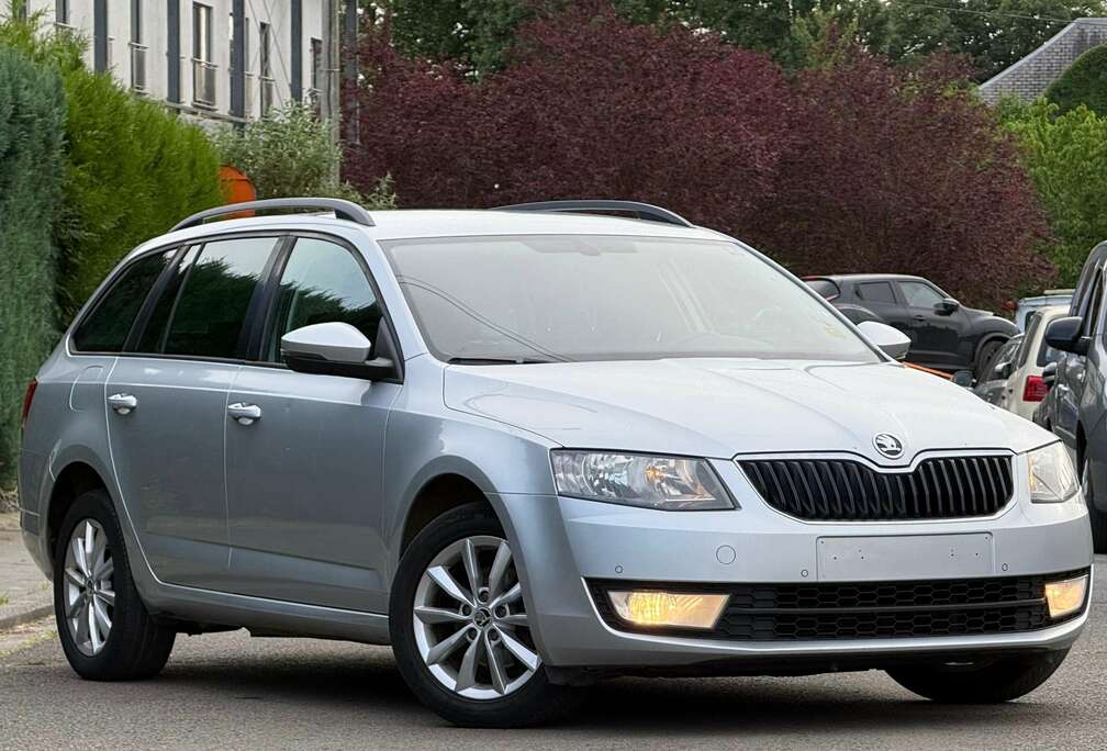 Skoda Octavia 1.6 CR TDi Style - NAVI