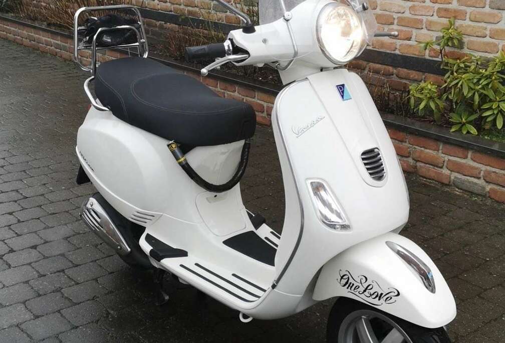 3V