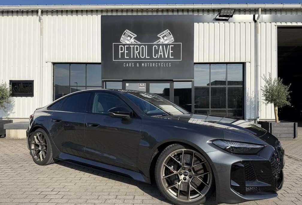 Audi RS 5 2.9 TFSI Quattro PHEV Tiptronic (470 kW)