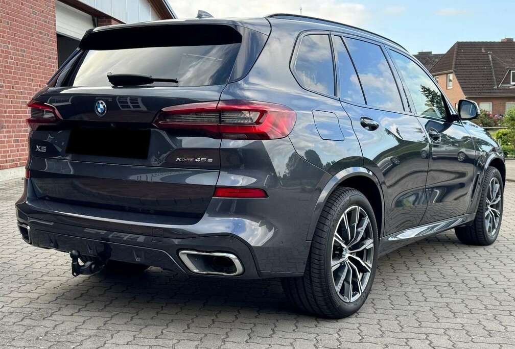 BMW X5 xDrive45e