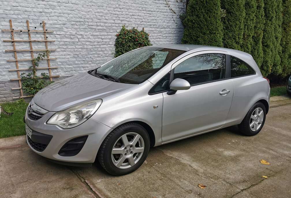 Opel Corsa 1.2i - EURO5 - Airco + Garantie 12 mois -