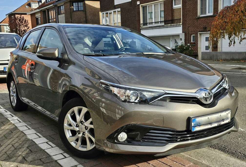 Toyota Prêt à immatriculéNew entretienGPSEdition 50