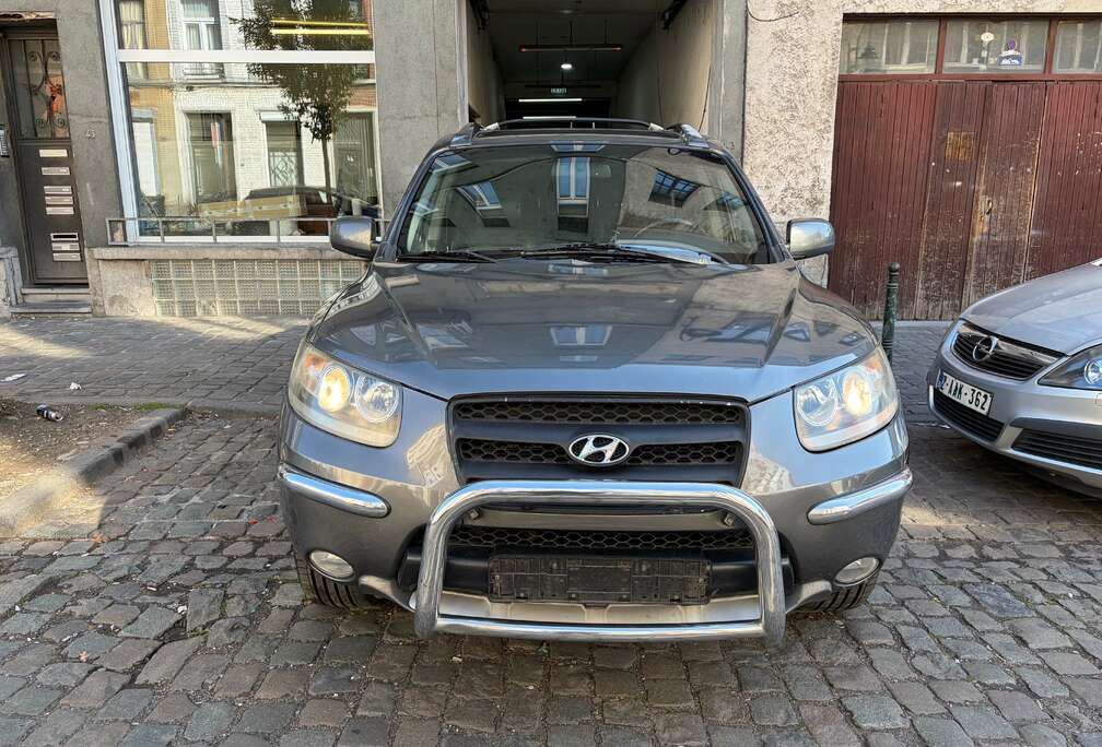 Hyundai Santa Fe 2.7i V6 4WD  7pl. Uniquement L’export