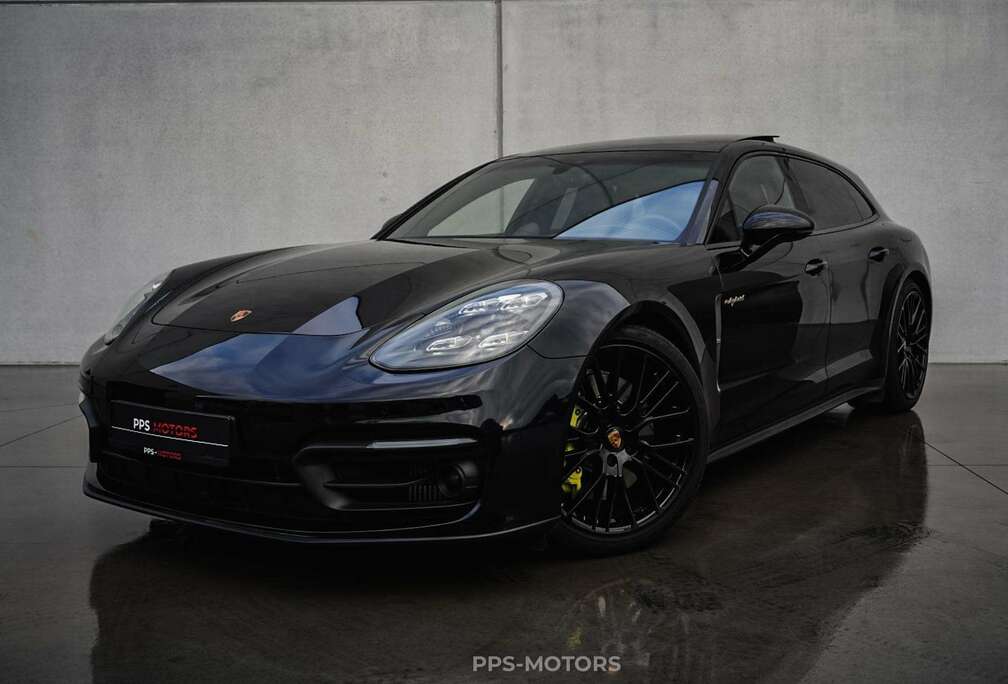 Porsche 4 E-Hybrid Sport Turismo Platinum Edition  TOP