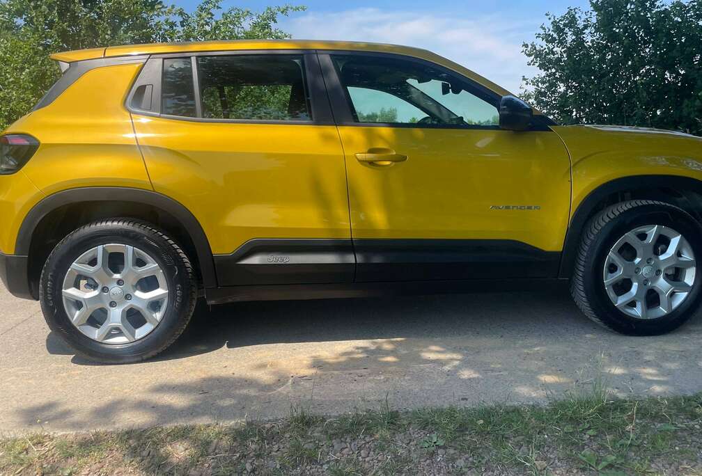 Jeep Avenger 1.2 Turbo Altitude Radio JBL Jaune Soleil Garantie possible jusque 04.2030 Prix TVAC
