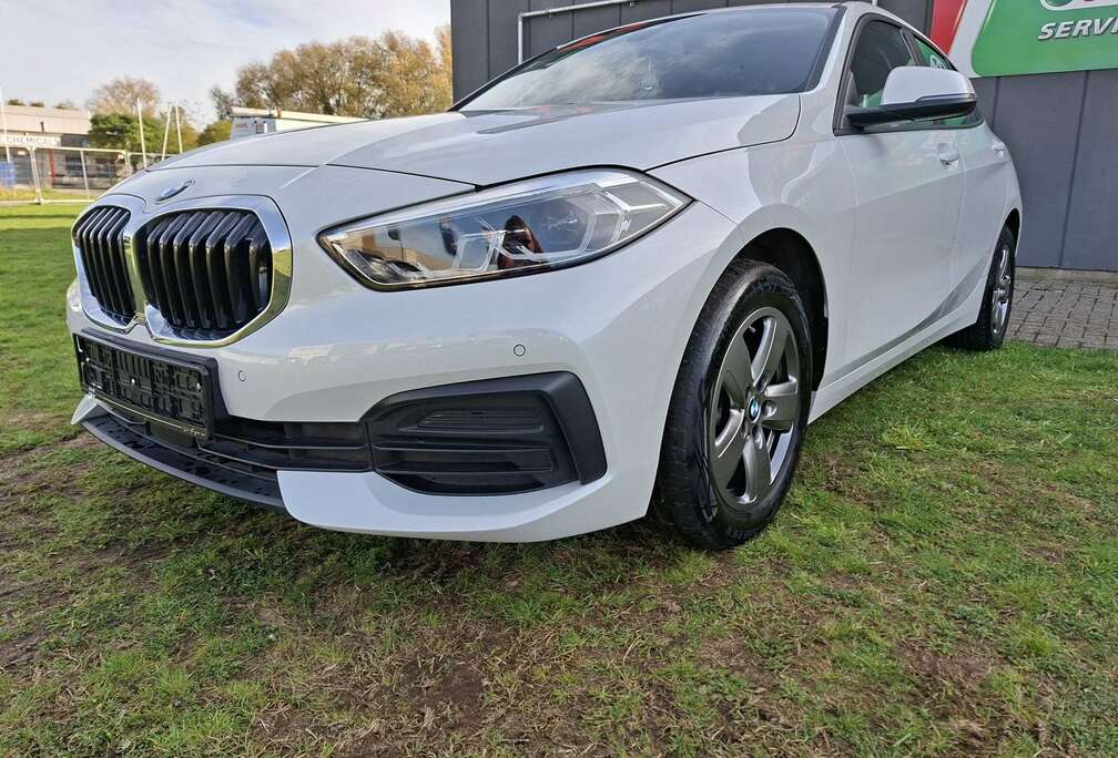 BMW 118i Aut.  Navi  Carplay  17850 netto