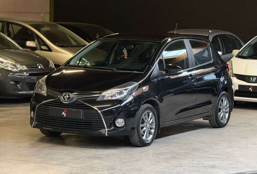 Toyota Yaris 1.33i VVT-i Dynamic// GARANTIE