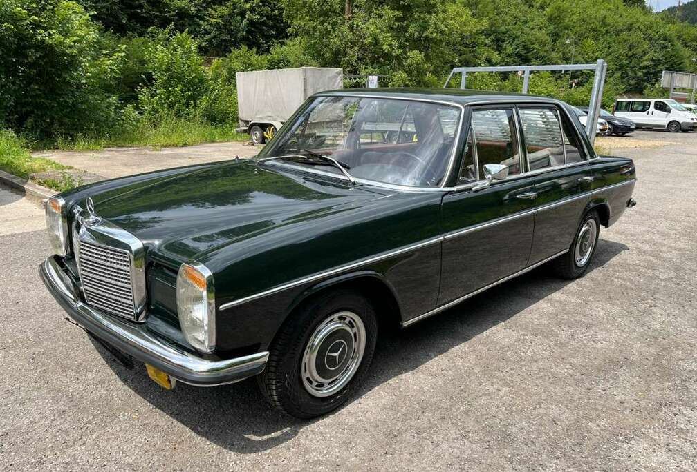 Mercedes-Benz /8