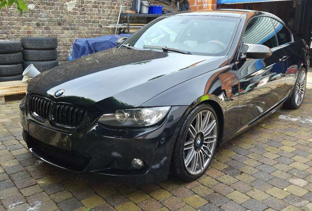 BMW Coupé 335i