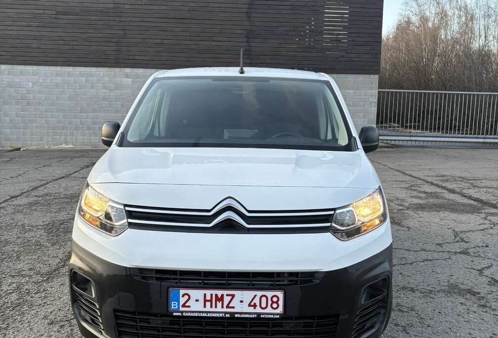 Citroen 1.5 BlueHDi M Light Club S/S (6.2)