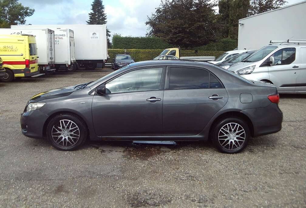 Toyota Corolla 1.4 D-4D  AUTOMAAT+AIRCO.....EXPORT PRIJS..