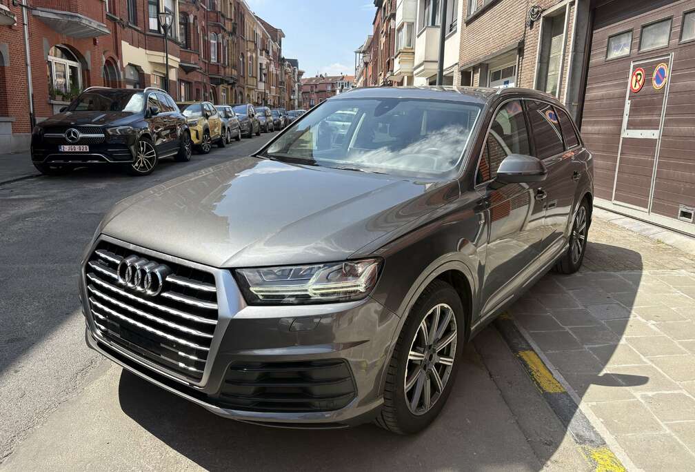 Audi 3.0 TDi V6 ultra Quattro Tiptronic