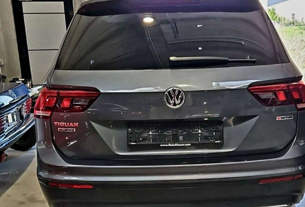 Volkswagen Tiguan Allspace 2.0 TSI 4Motion Platinum OPF DSG