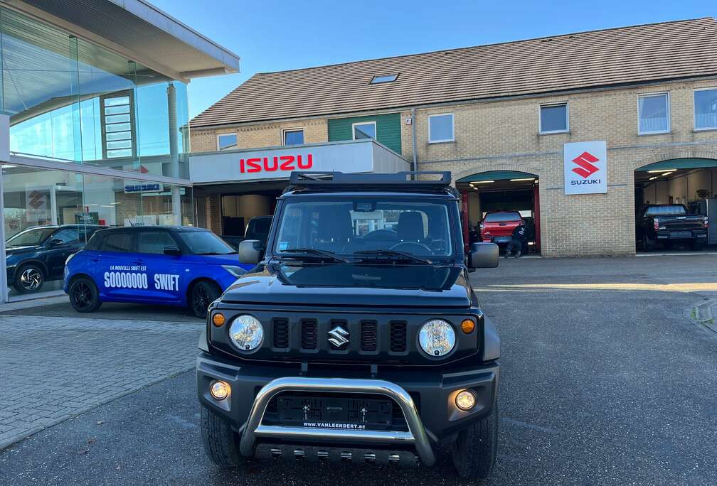 Suzuki Jimny 1.5i 4x4 GL