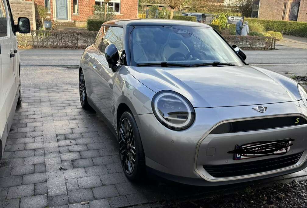MINI e-Mini 54.2 kWh