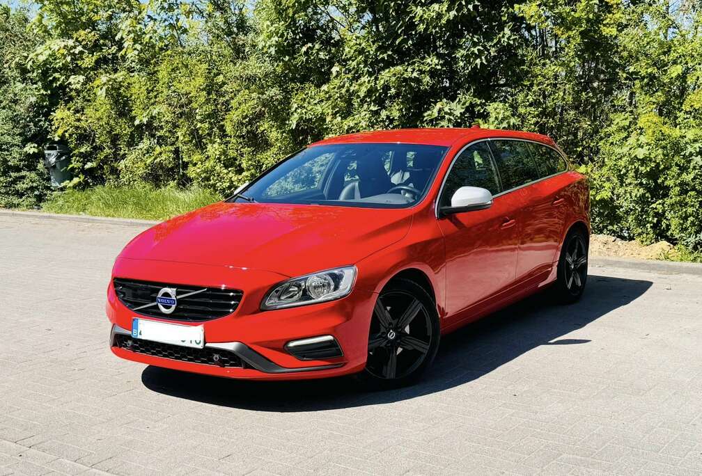 Volvo 1.5 T3 Momentum R-Design Geartronic