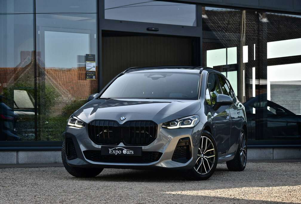 BMW Active Tourer 218iA*M SPORT PAKKET*PANO DAK*Head-up display*360CAMERA*CARPLAY*SFEERVERLICHTING*FULL*