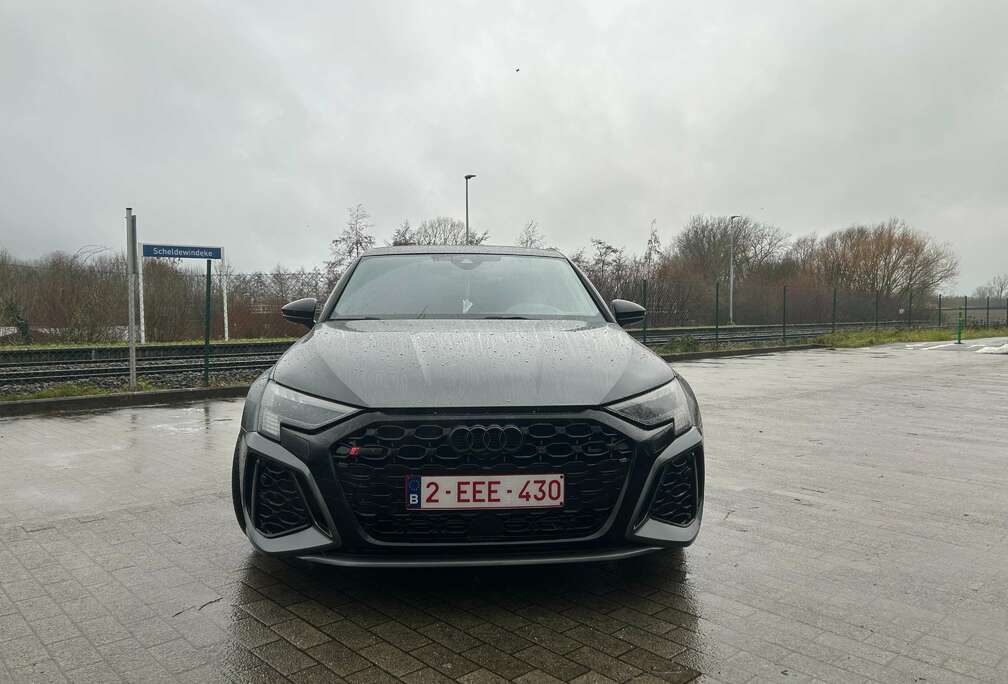Audi RS3 TFSI Sportback quattro S tronic