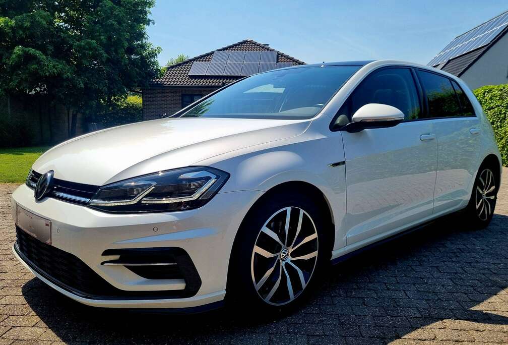 Volkswagen Golf 1.5 TSI EVO Highline DSG