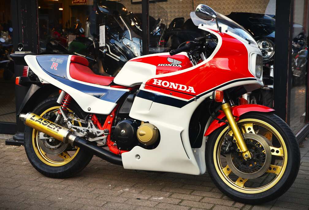 Honda R ***MOTO VERTE***