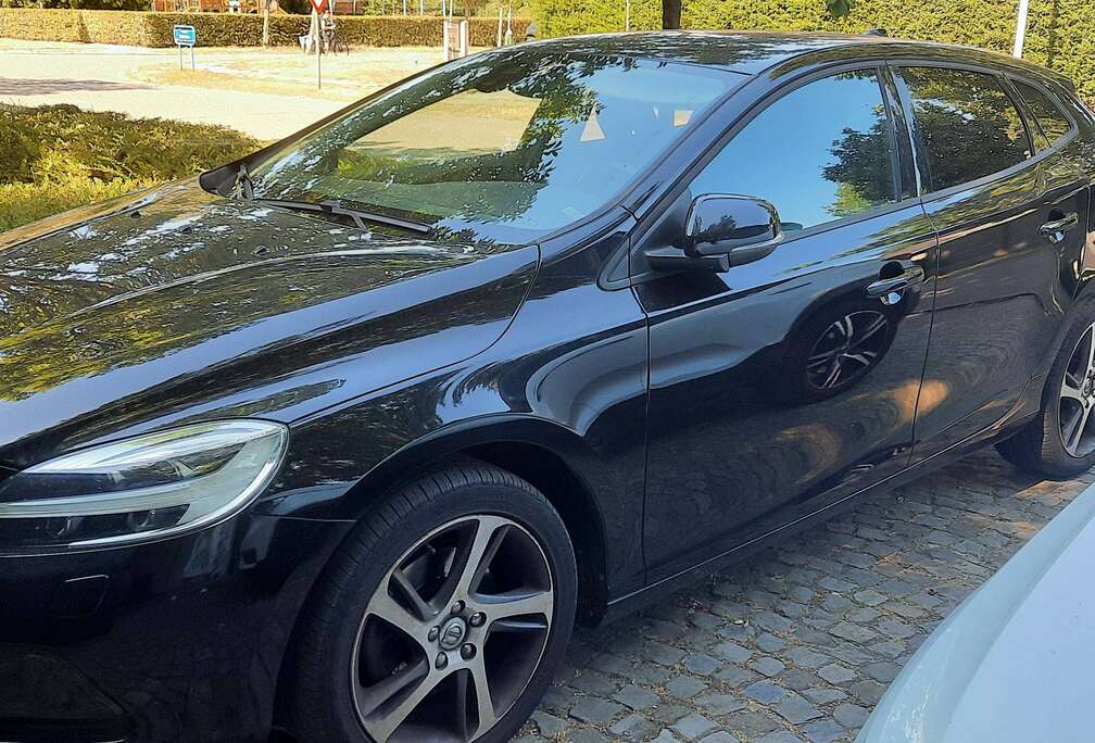 Volvo V40 2.0 T2 Momentum