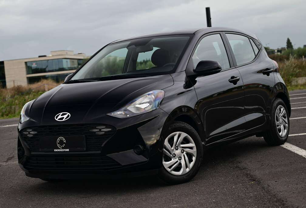 Hyundai AUTOMATIC / CAMERA / NAVI / CARPLAY / ANDROID / CRUISE / LANE ASSIST / NEW CAR!!