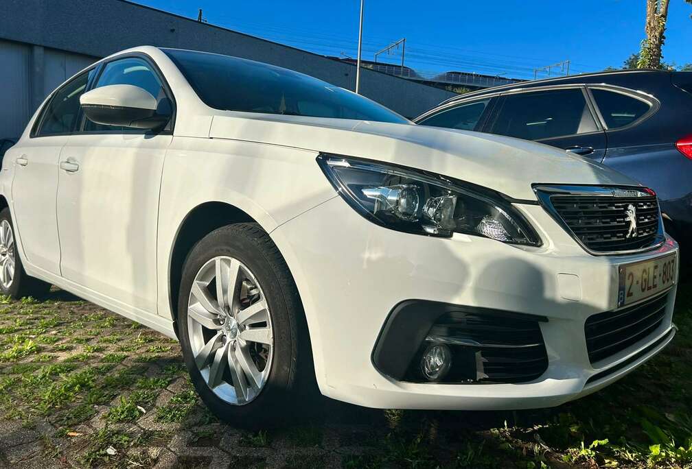 Peugeot 1.2 PureTech Active Pack S&S