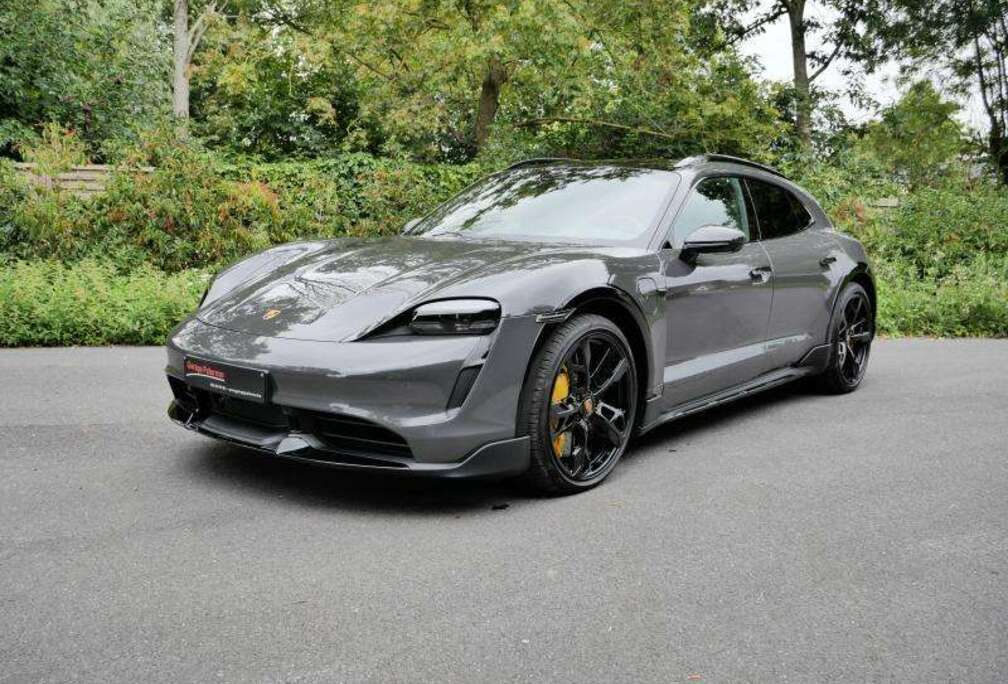 Porsche Turbo S Cross Turismo