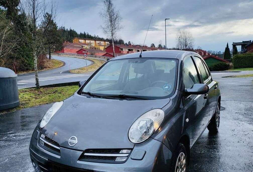 Nissan 1.2i - 80 Visia A