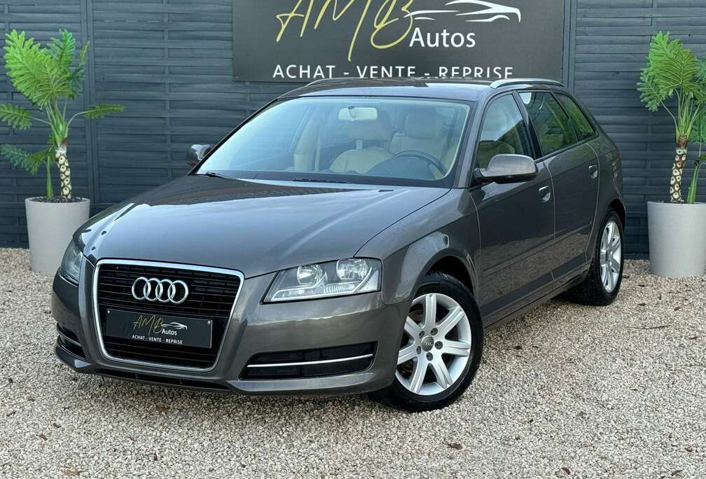 Audi 1.6 TDi*** FULL OPTIONS *** GPS *** ECRAN ***JANTE